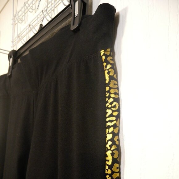 DEREK HEART BLACK & GOLD LEGGINGS Size: 1X - Picture 7 of 16